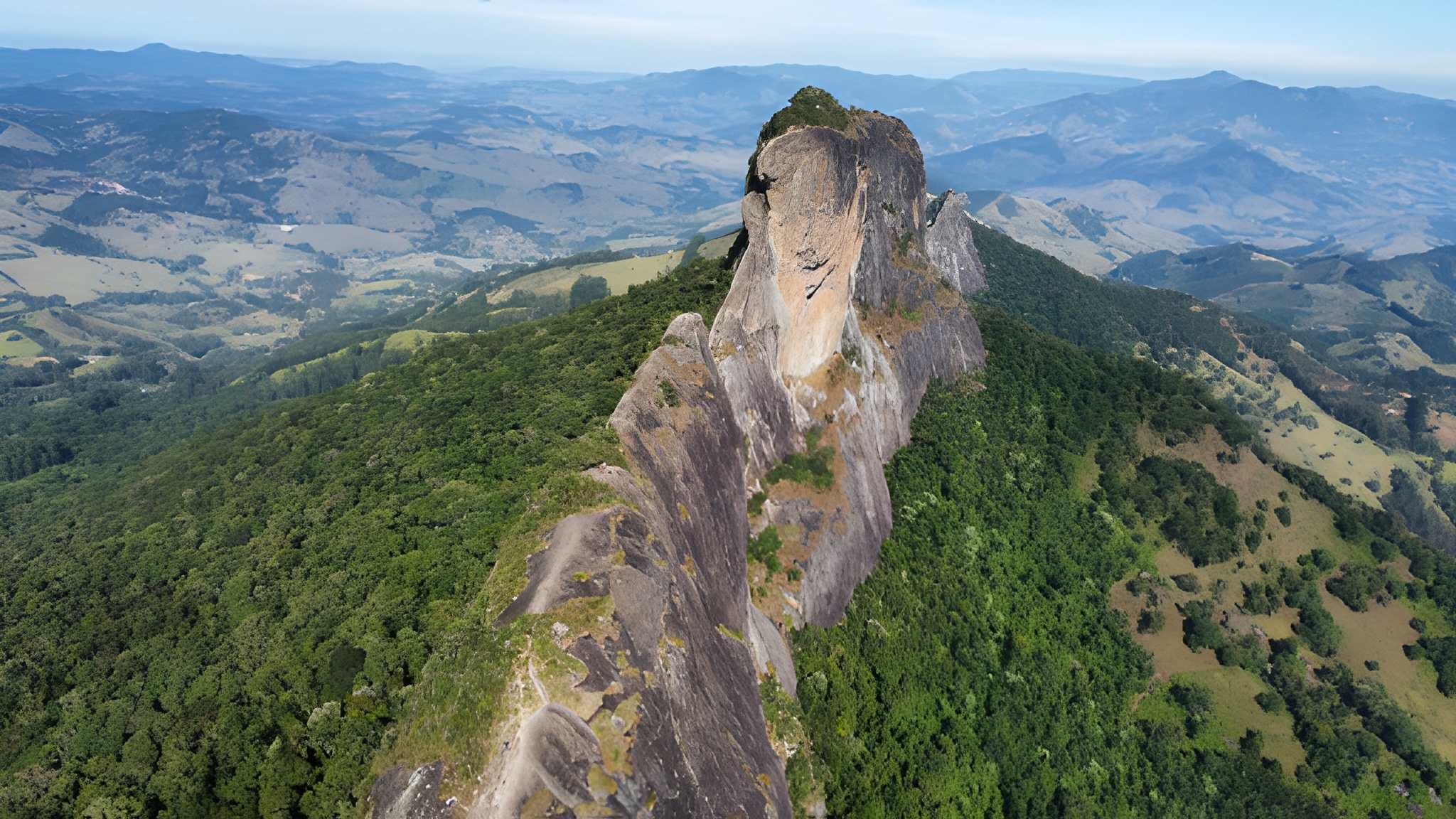 Pedra do Baú